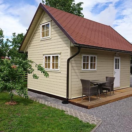 Aadel Guesthouse Pärnu Exterior foto
